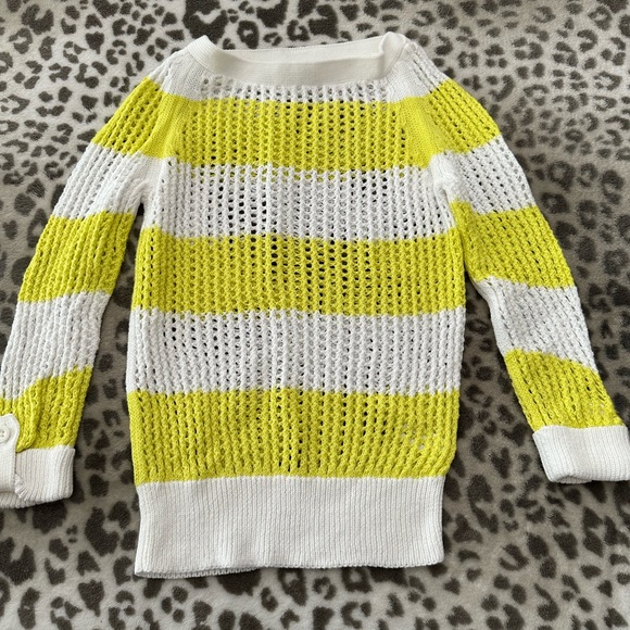 GapKids Striped Open Weave Sweater in Yellow & White Size Small 6 7 - Picture 4 of 17